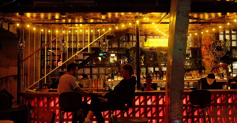 Bars & Pubs
