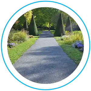 Gehweg in einem Park