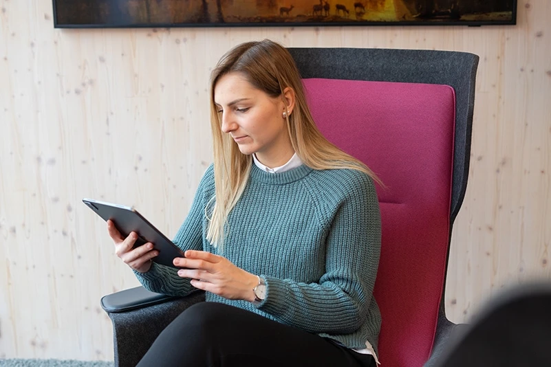 Verwaltung iPad Frau 