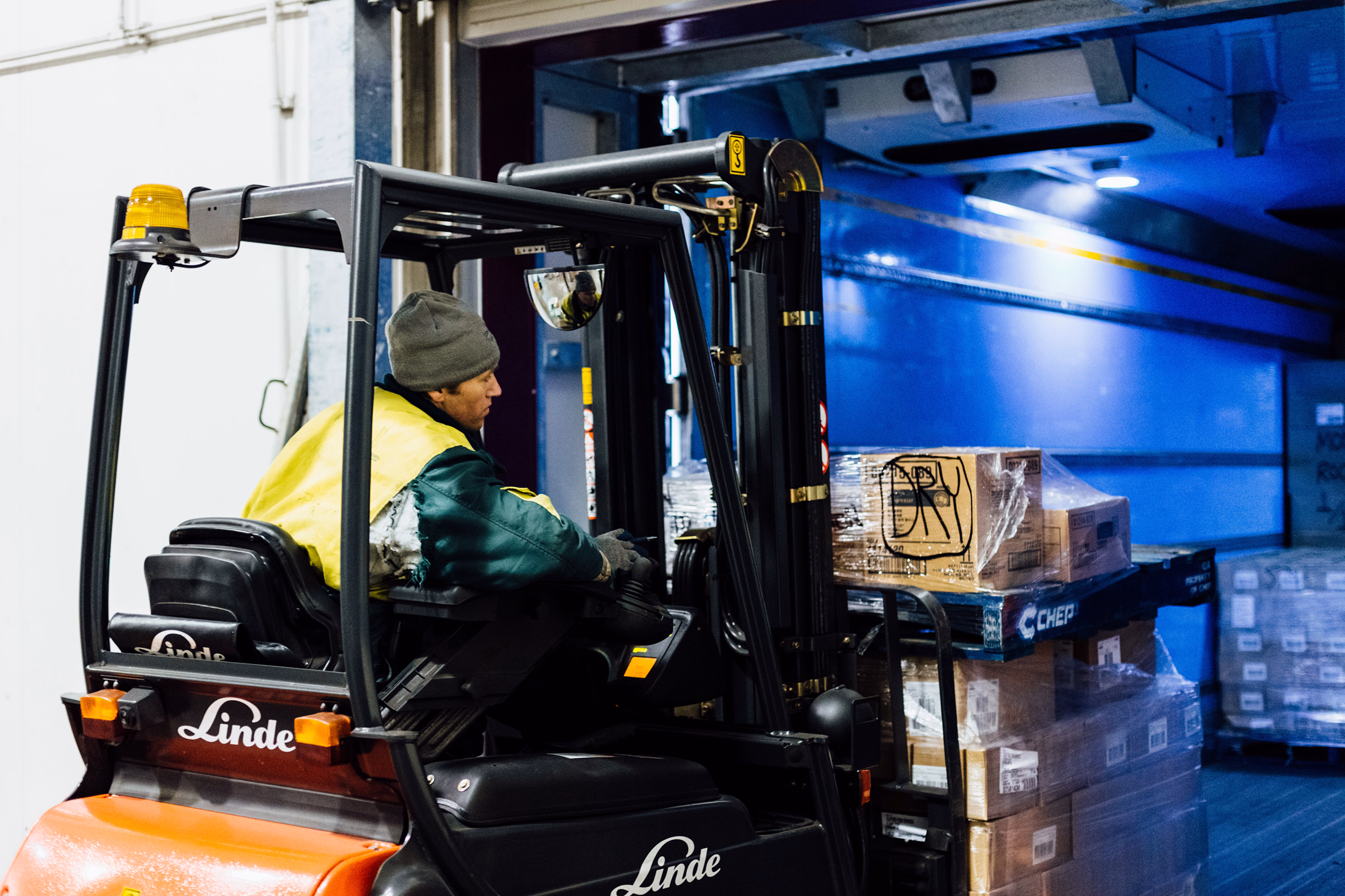 How to Transport Perishable Goods in Queensland: Protecting Chilled and Frozen Freight from Pickup to Delivery