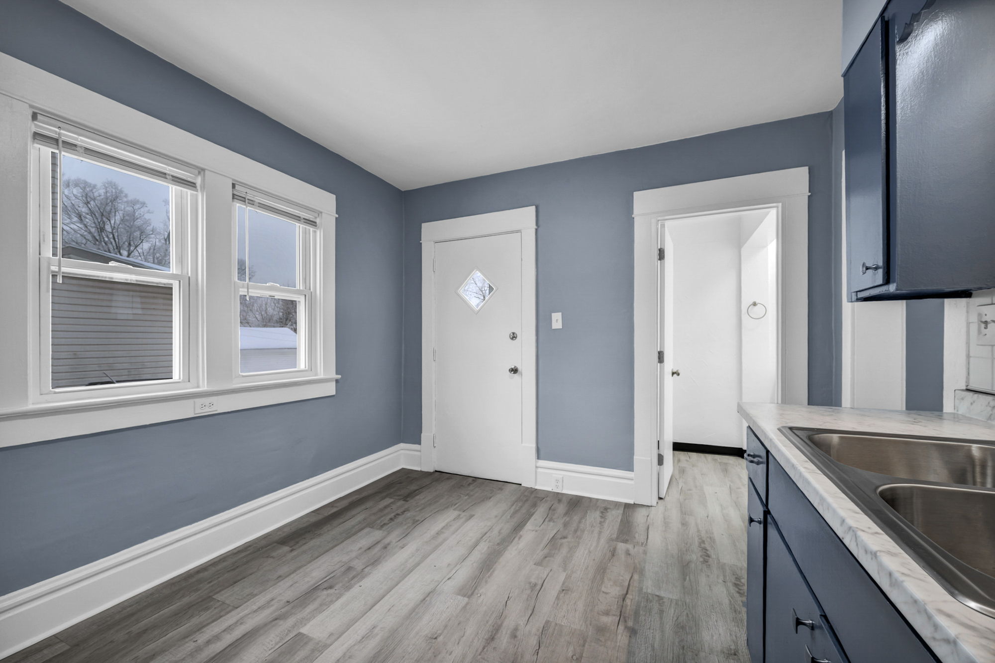 Completed Kenmore colonial Kitchen middle 