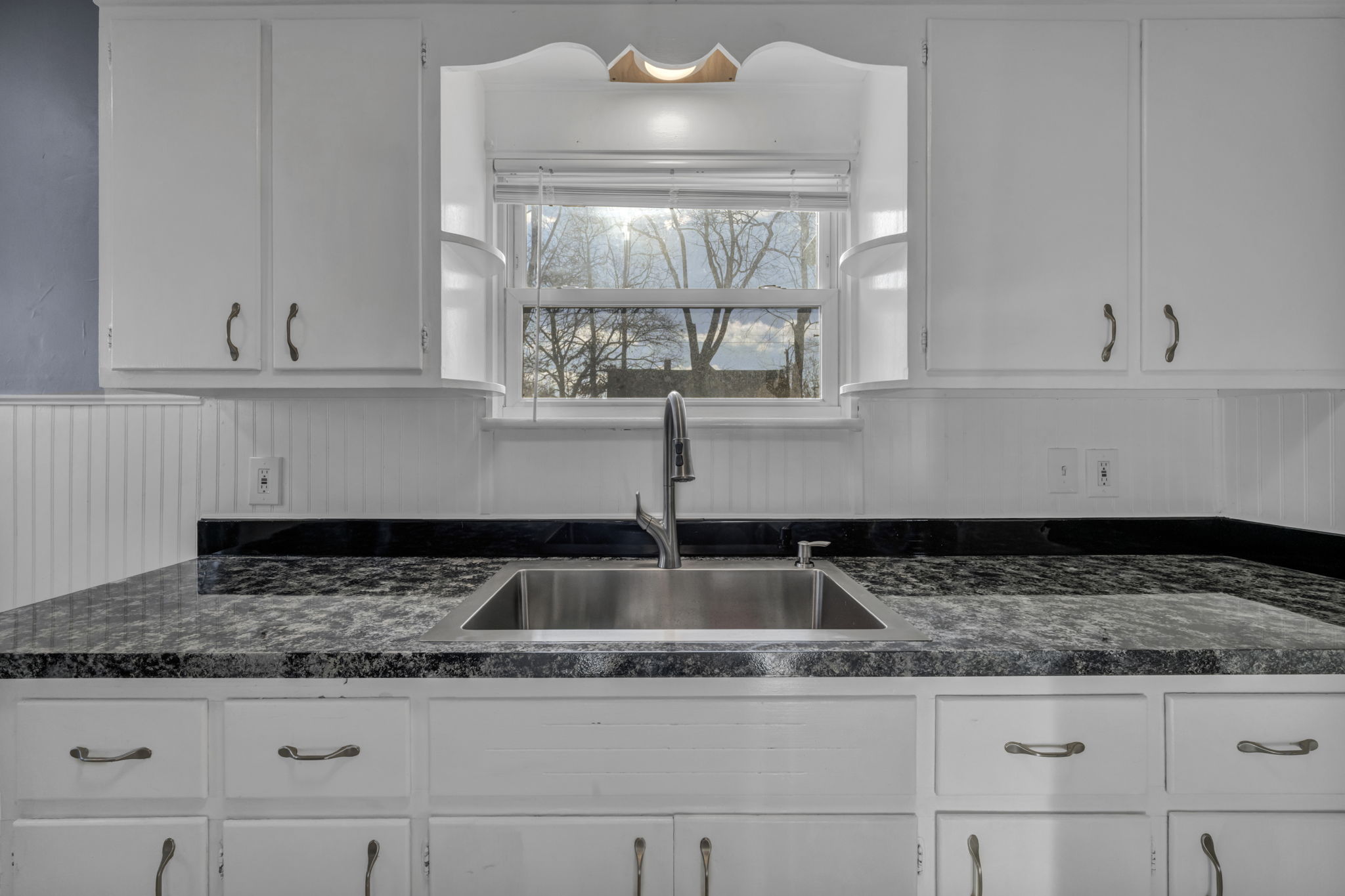close up photo of sink