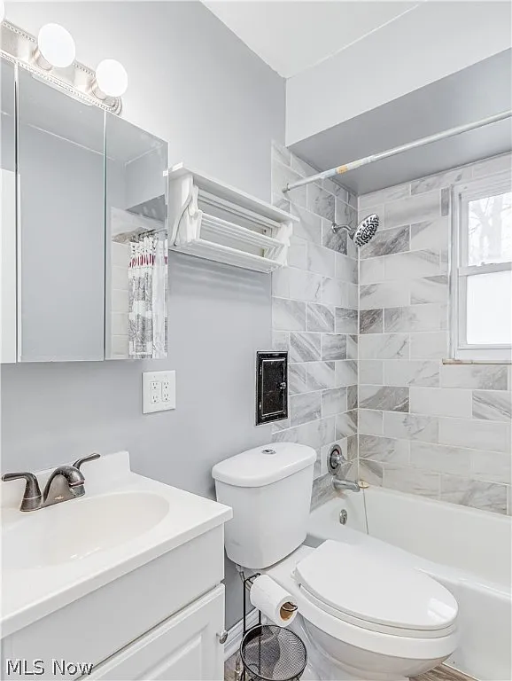 unit 3412  bathroom photo 