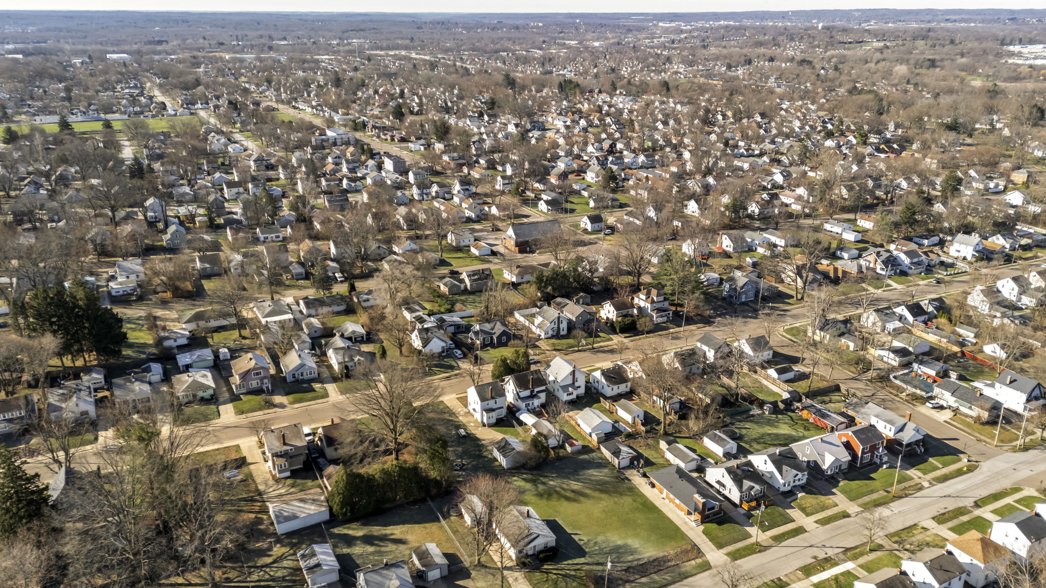 drone shot of home in Kenmore with extra lot