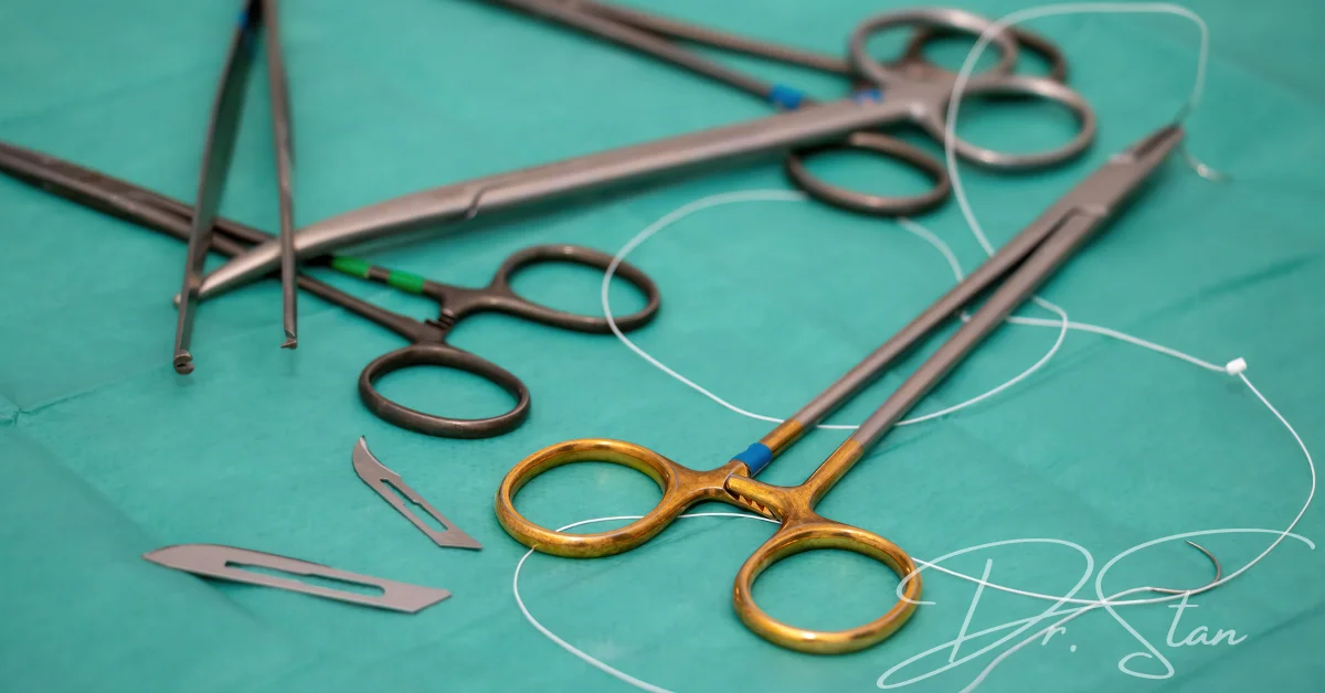Scoaterea firelor de sutură după implantul dentar - când și cum se îndepărtează