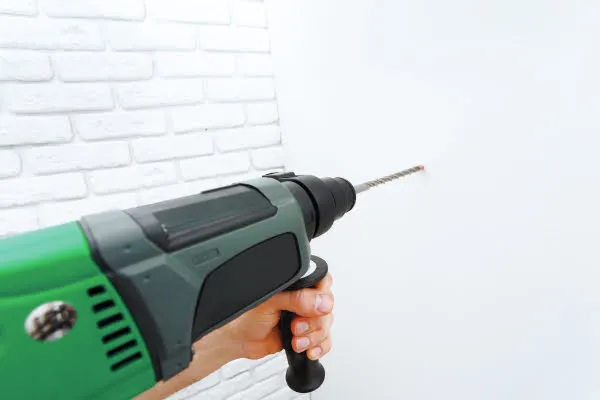 Electric drill
