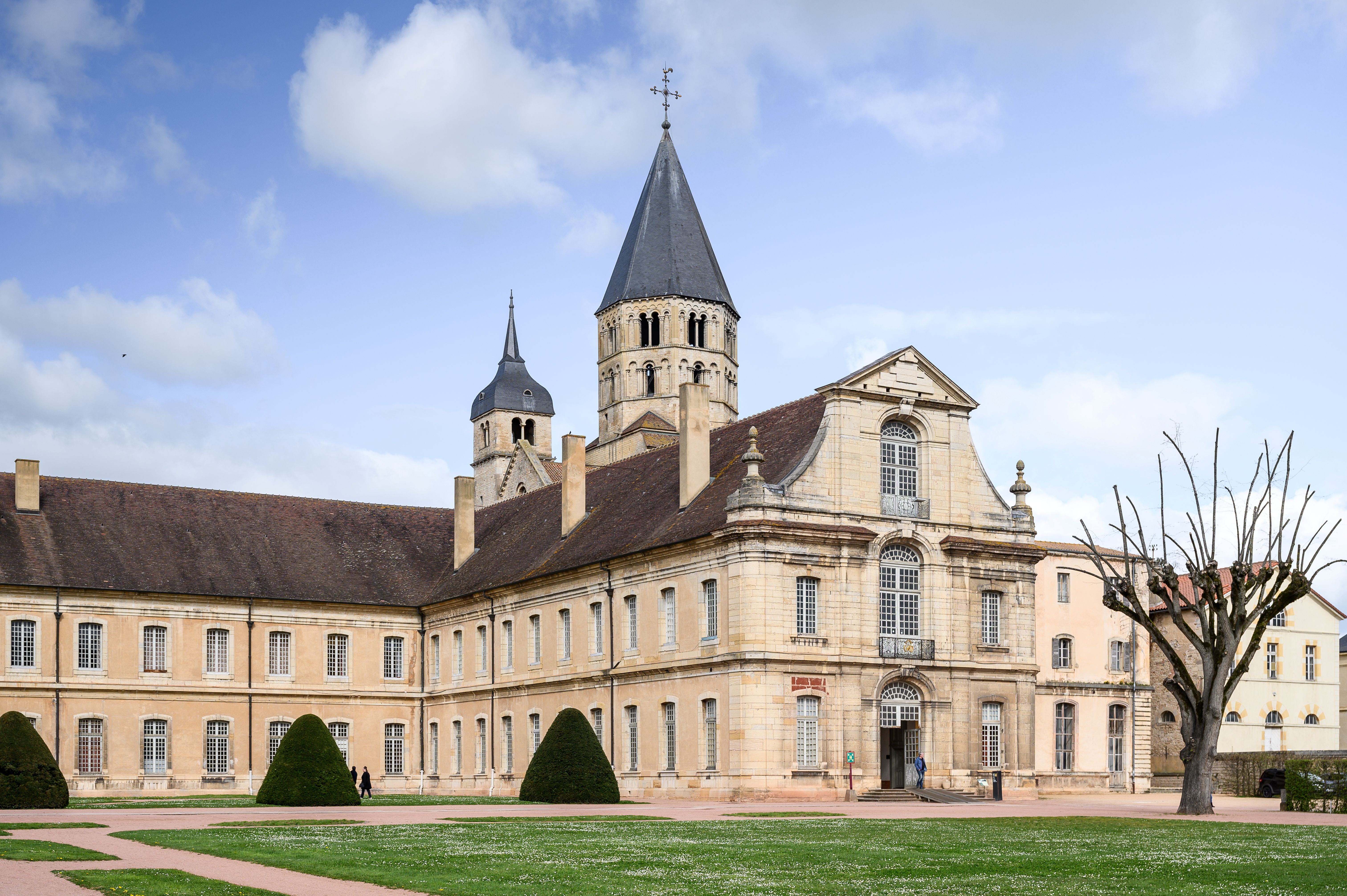 Antenne AMJE de Cluny