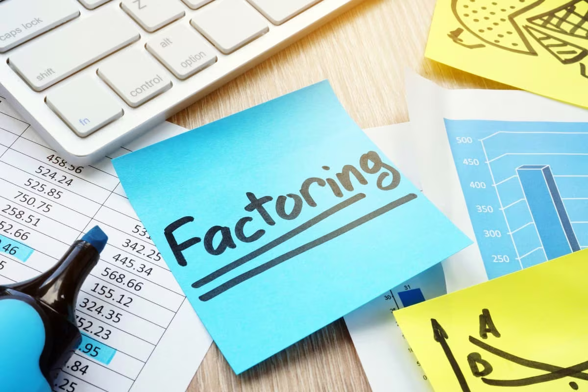 Factoring sau scontare – Cum alegi modalitatea de finanțare potrivită?