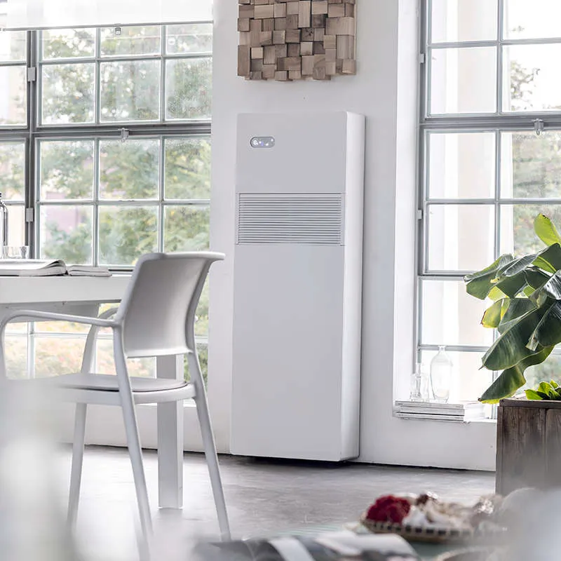 Innova 2.0 Inverter verticale airco zonder buitenunit, compacte Energy Protect oplossing voor duurzaam en energiezuinig koelen en verwarmen.