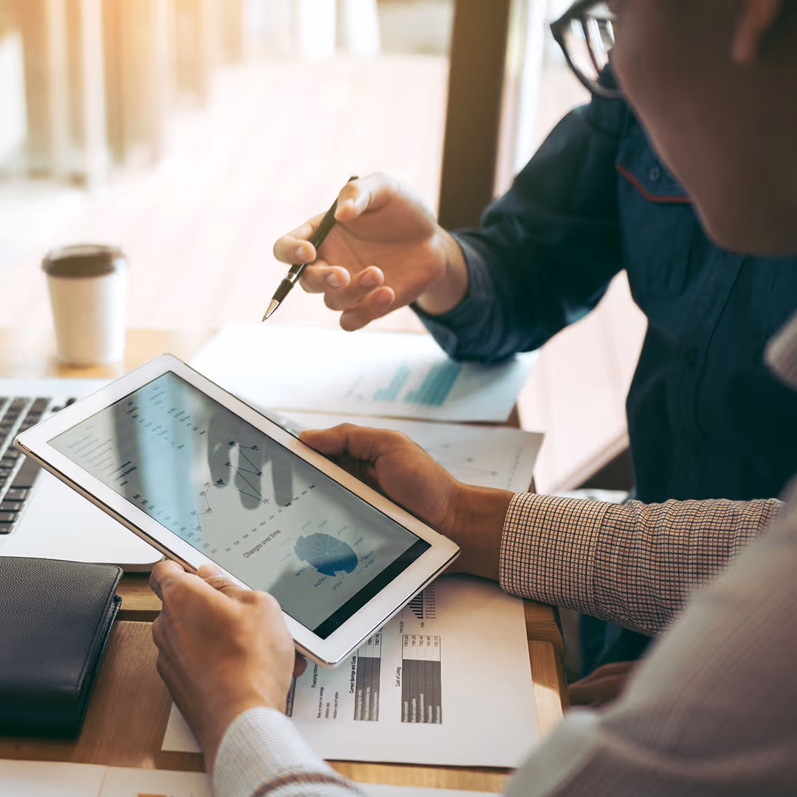 Navigating Economic Disruptions: The Role of Diversification