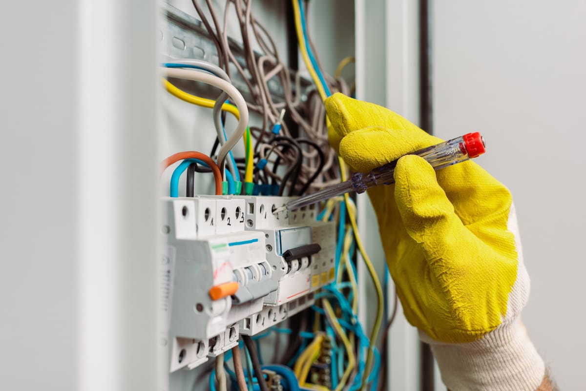 Mise à la terre et protections : prestation d’électricité par Matelec