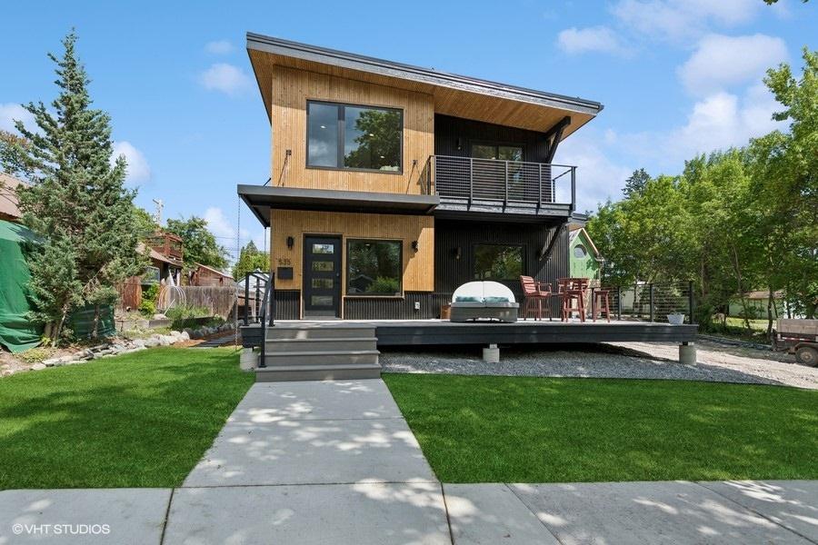 exterior showing a SmartPads Montana modular home