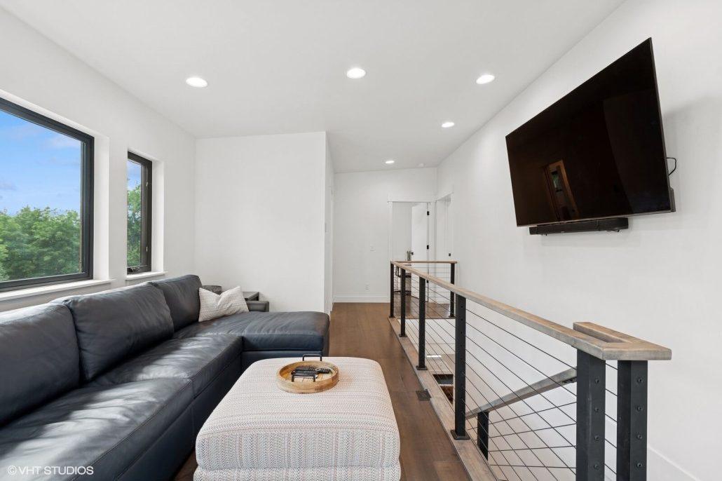 utilizing all possible spaces for a custom prefab home in Montana by SmartPads