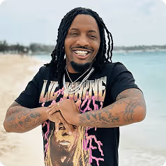 An Image of YouTuber No Life Shaq