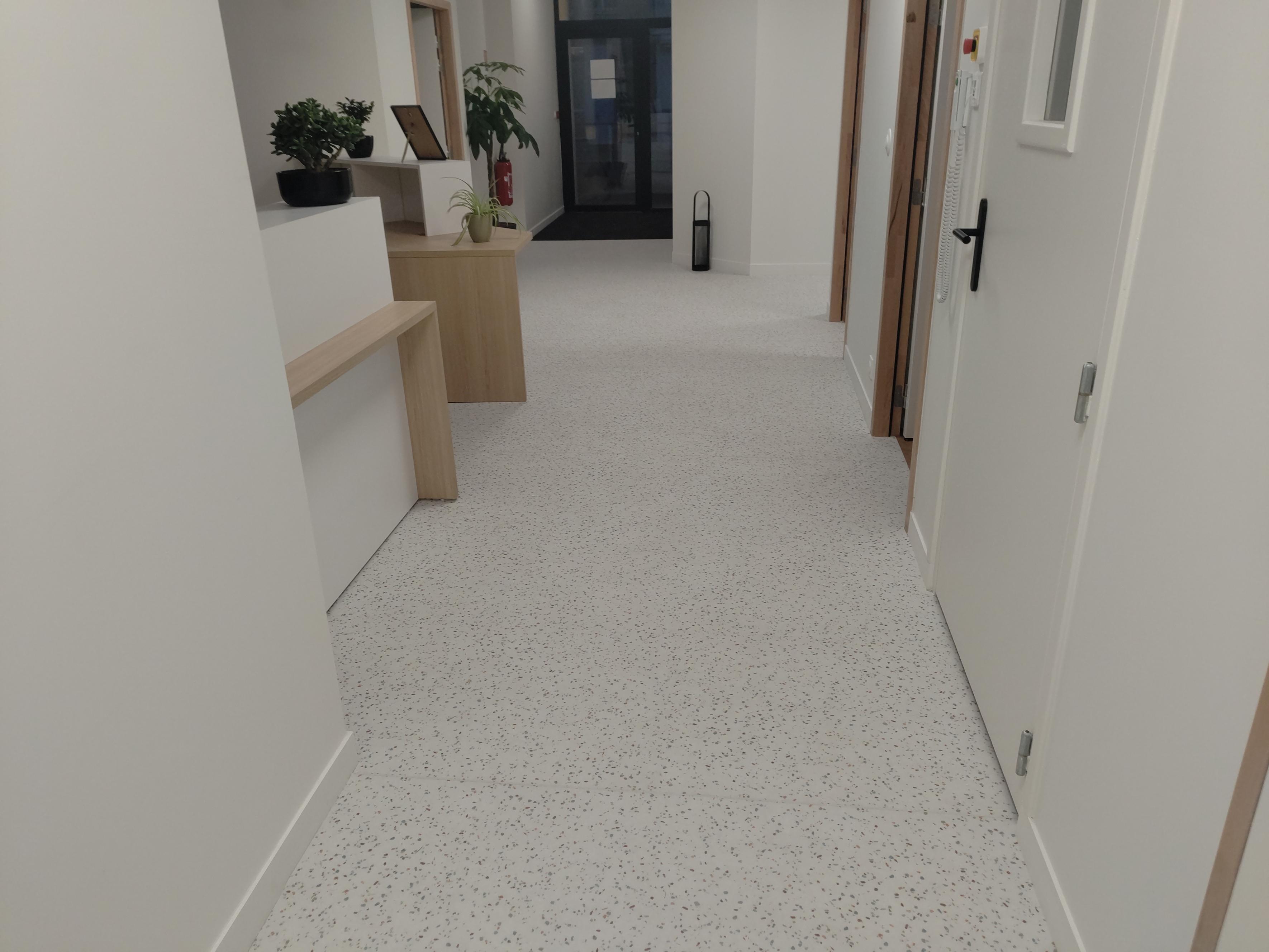 Ragréage grande surface — Entrepôt logistique à Brest
