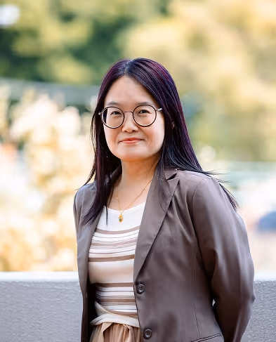 Edith brings broad experience from both public practice and industry, specialising in self-managed superannuation funds and client compliance.