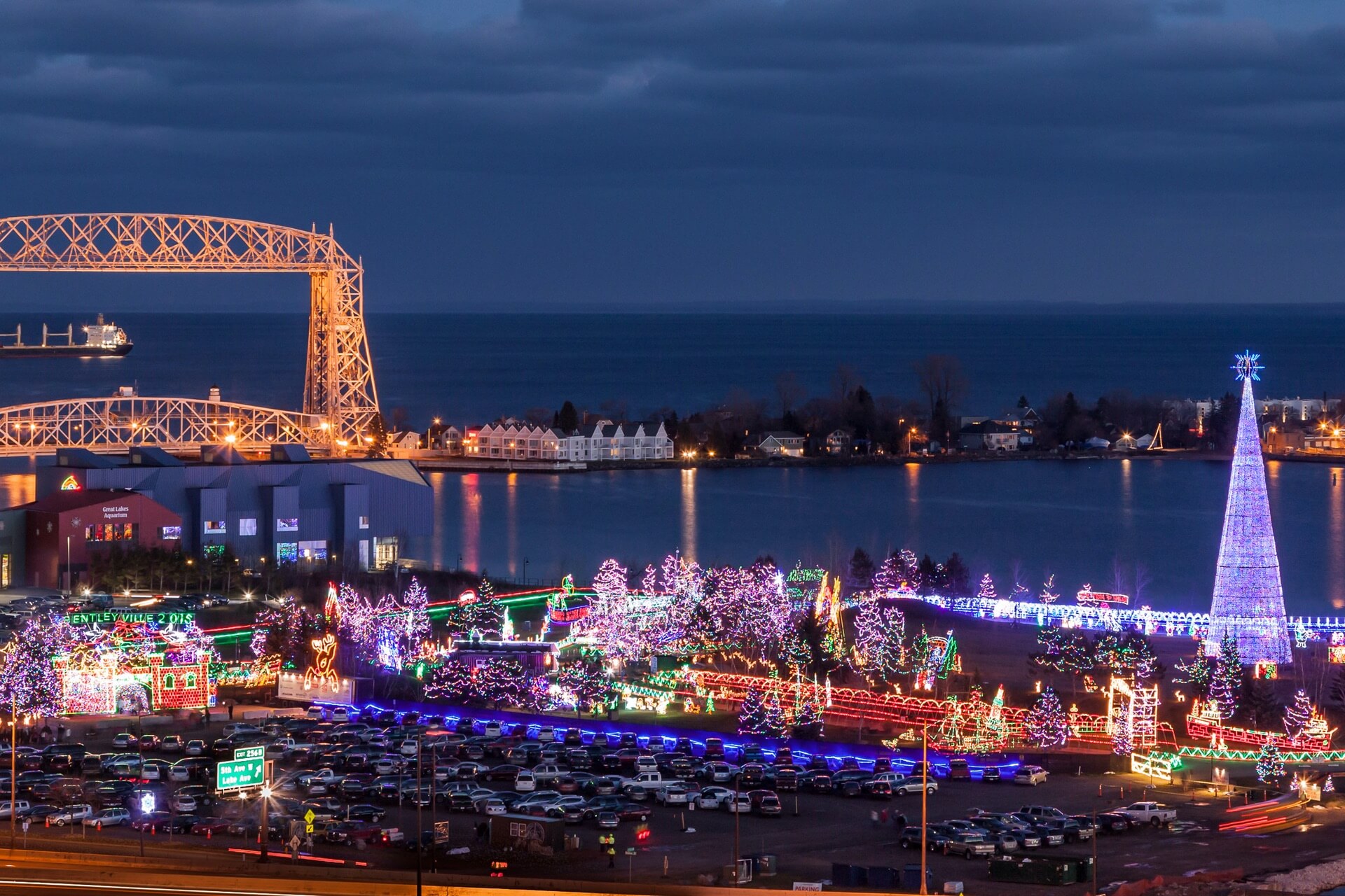 Bentleyville Christmas Light Tour in Duluth