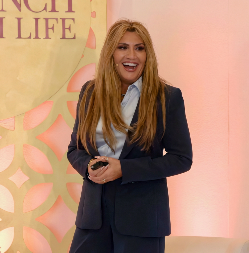 Amilya Antonetti on stage