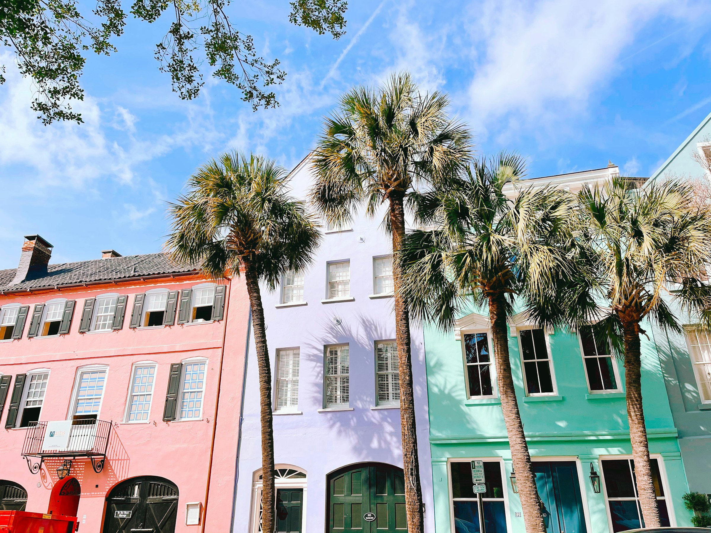 Rainbow Row historic pastel houses in Charleston, South Carolina