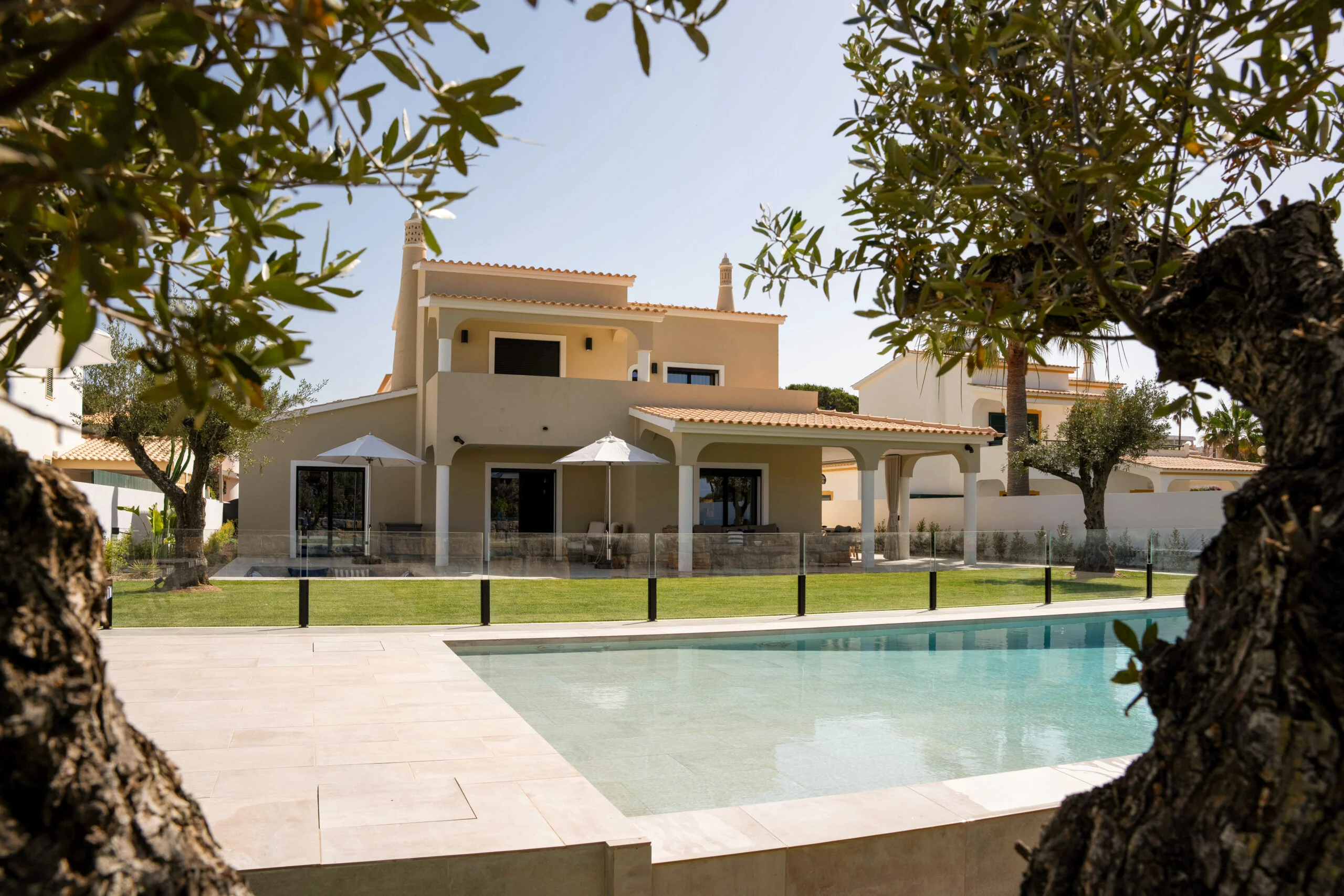 Seaside luxury villa Villa Gale with swimming pool and garden in Portugal