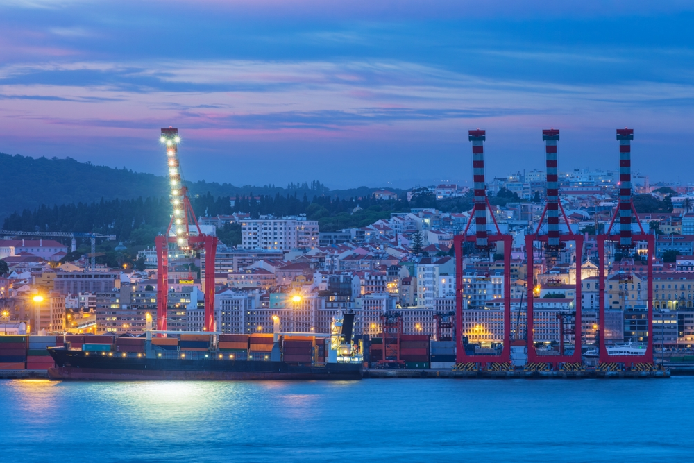Lisbon port, shipping containers for export