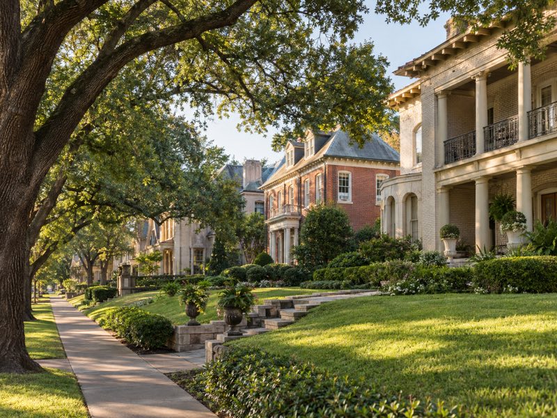 Swiss Avenue Historic District in Dallas