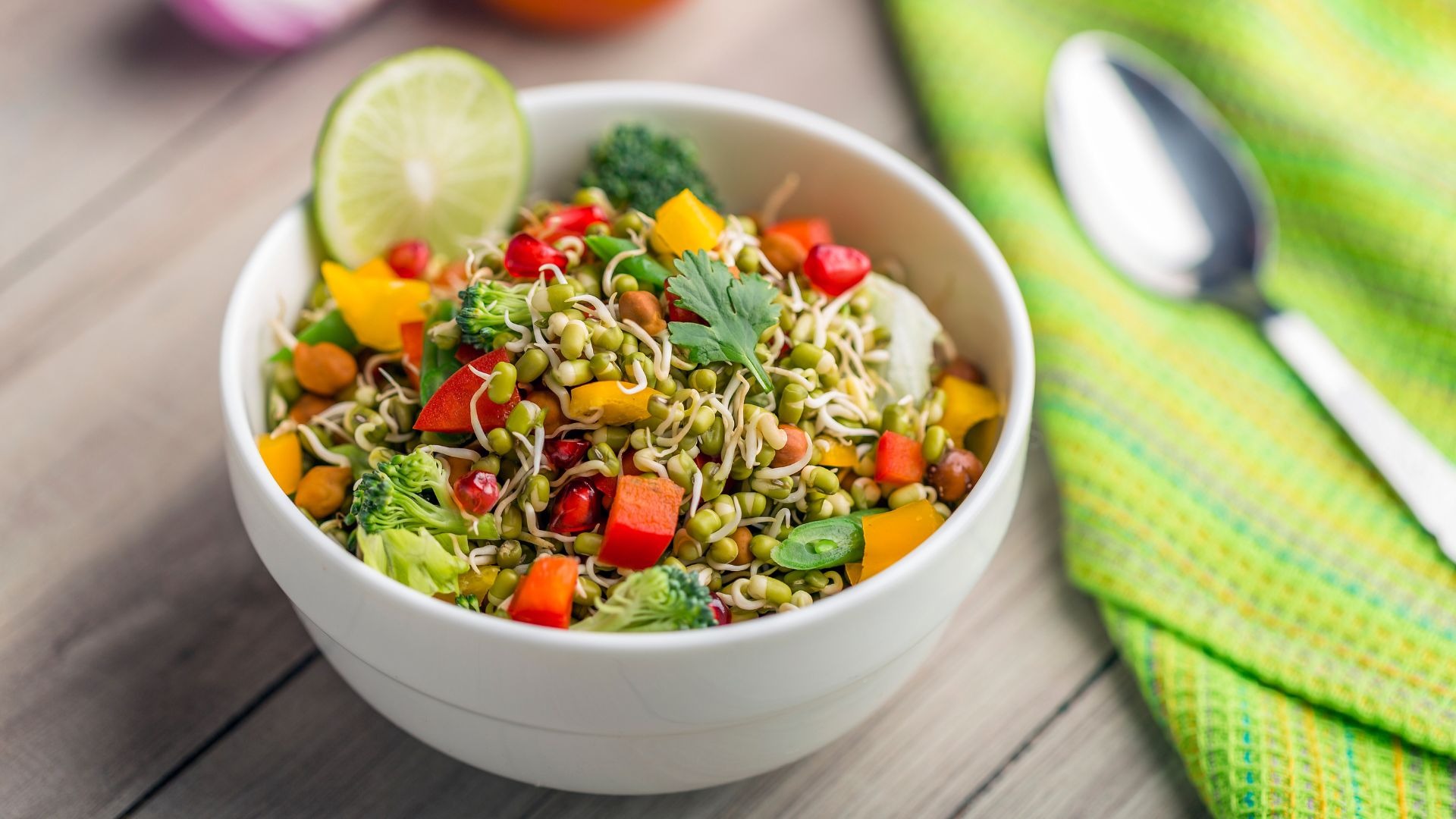 Fresh Salads: Crisp Greens and Zesty Dressings