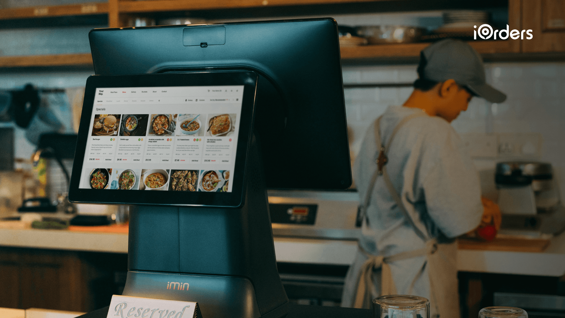 Role of Technology in Restaurant-Run Delivery Services