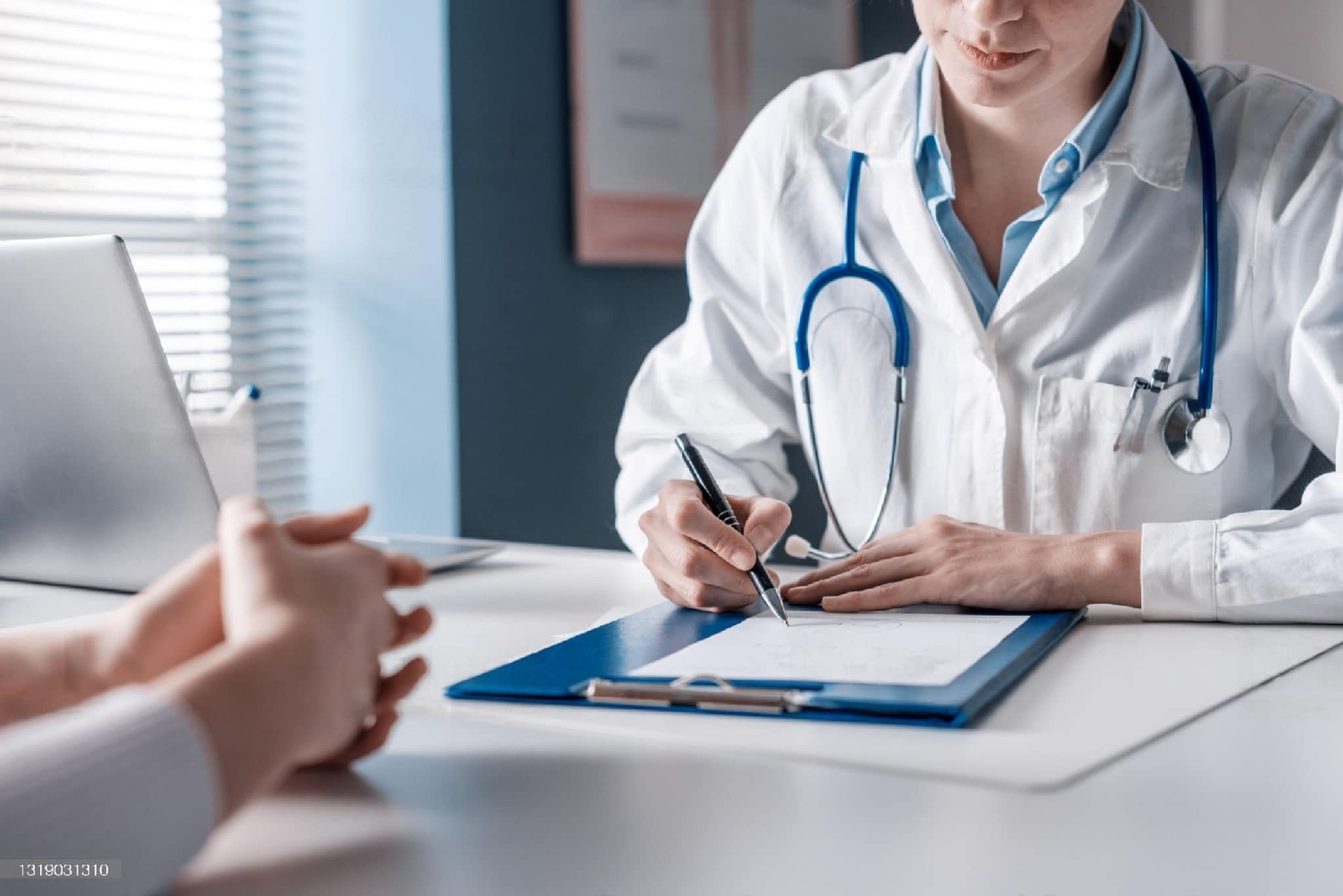 Las Consecuencias de No Tener un Seguro de Salud en Estados Unidos y Cómo Obtenerlo Siendo Latino