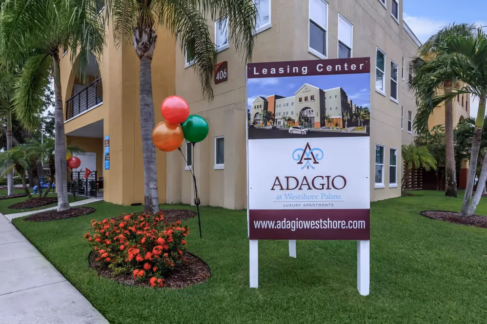 leasing sign