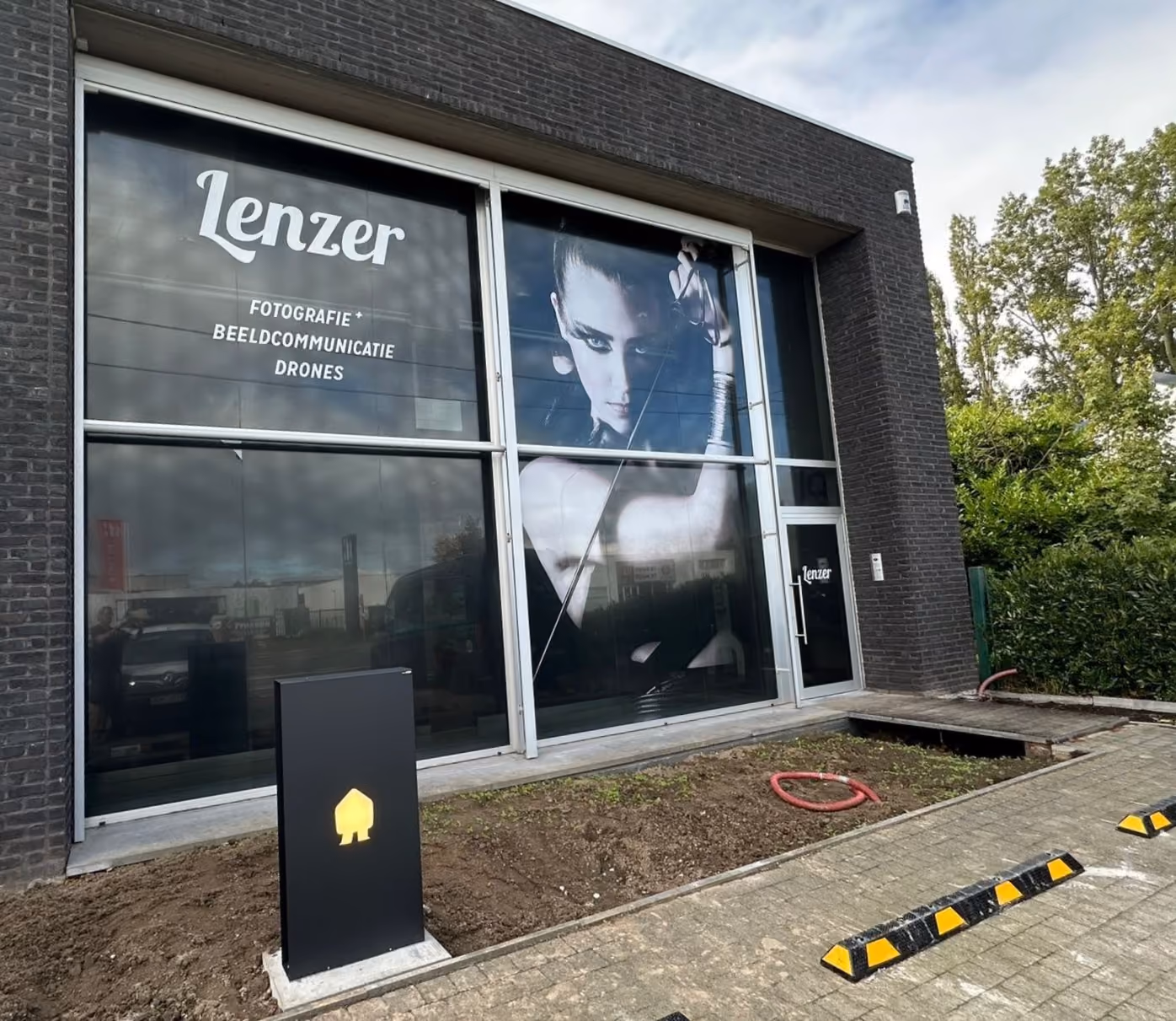 Klanten laden elegant aan Lenzer