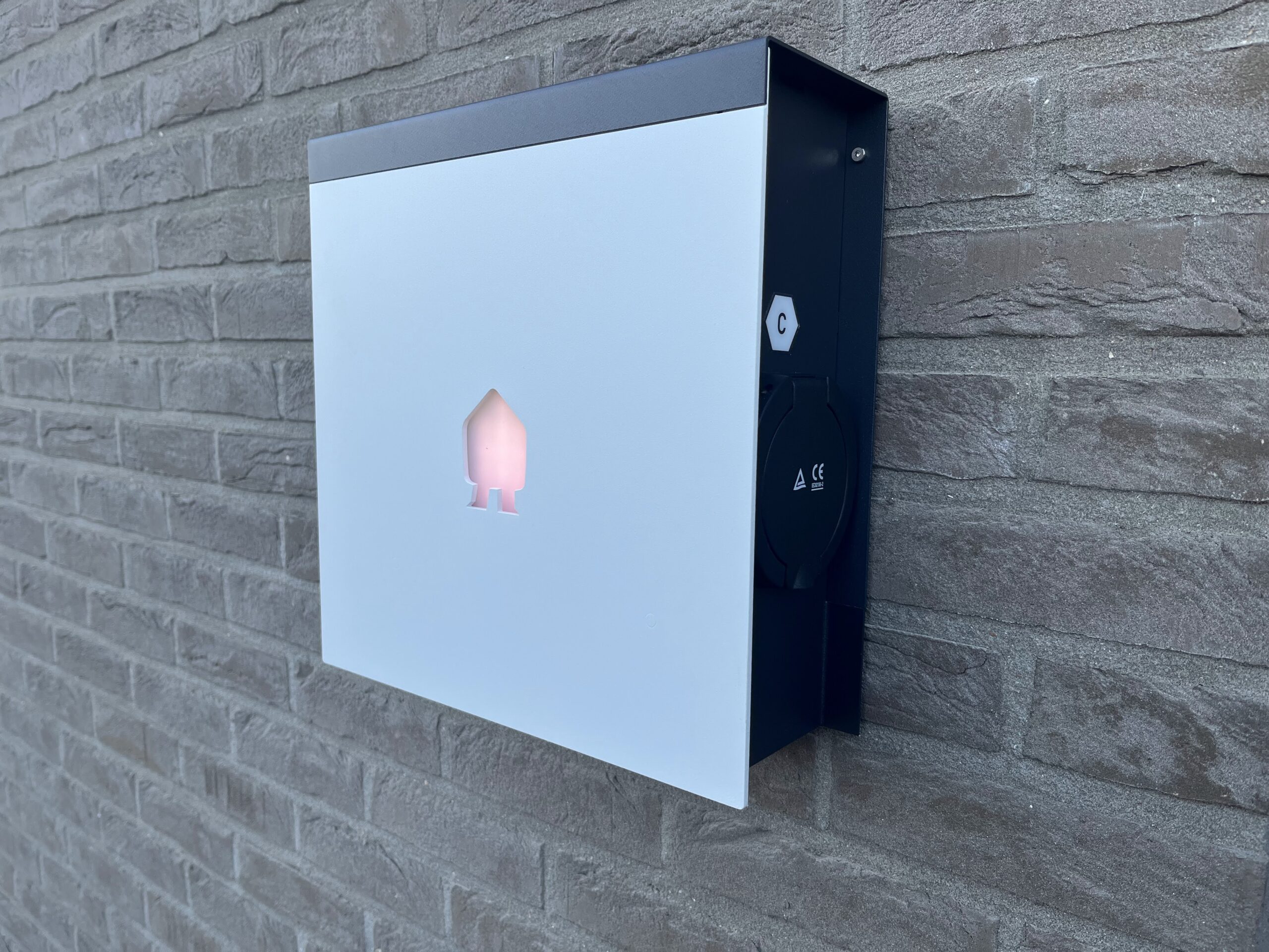 Esthetisch afgewerkt met Socket