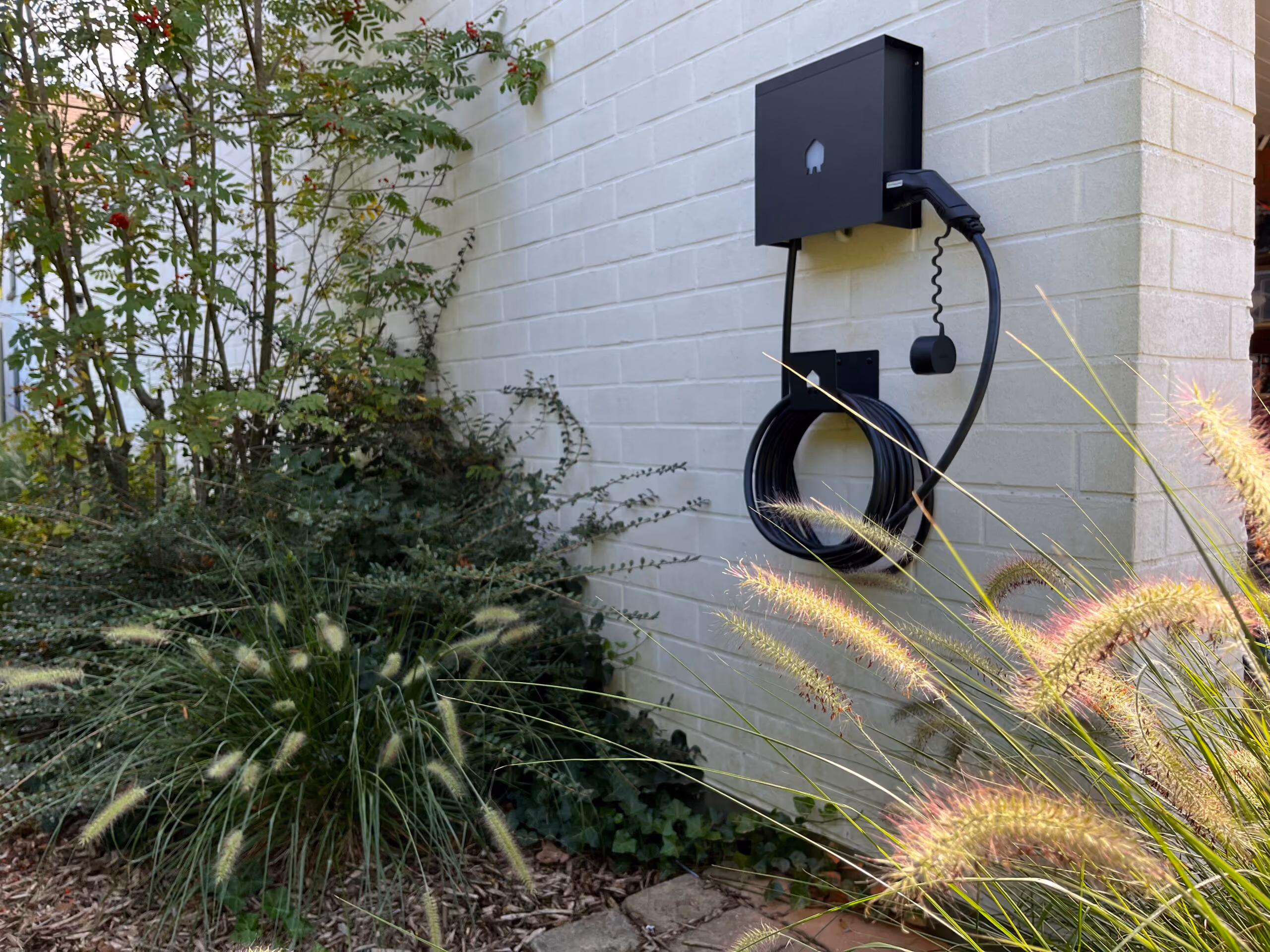 EV Wall Black voor privé wagen en wagen van werkgever