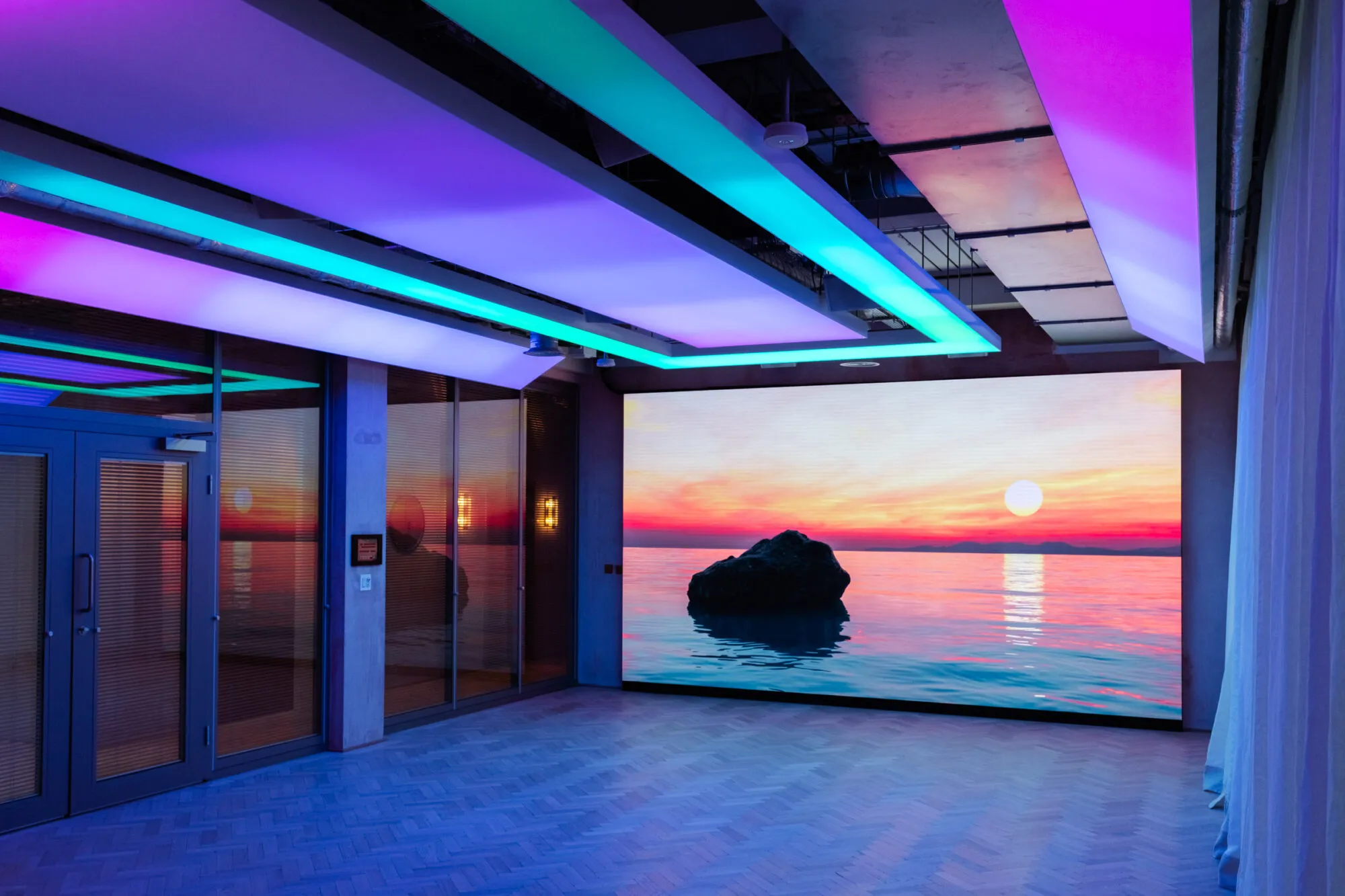 Club Presentation Room 1