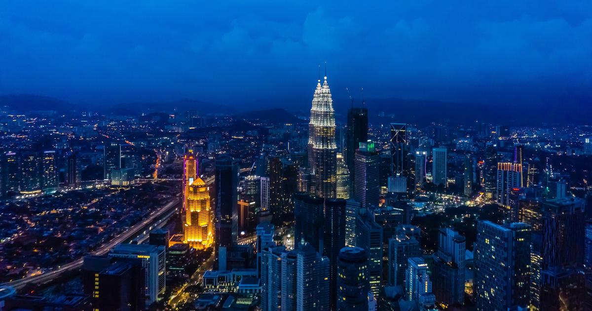 Best Time to Book Flights to Kuala Lumpur from Australia