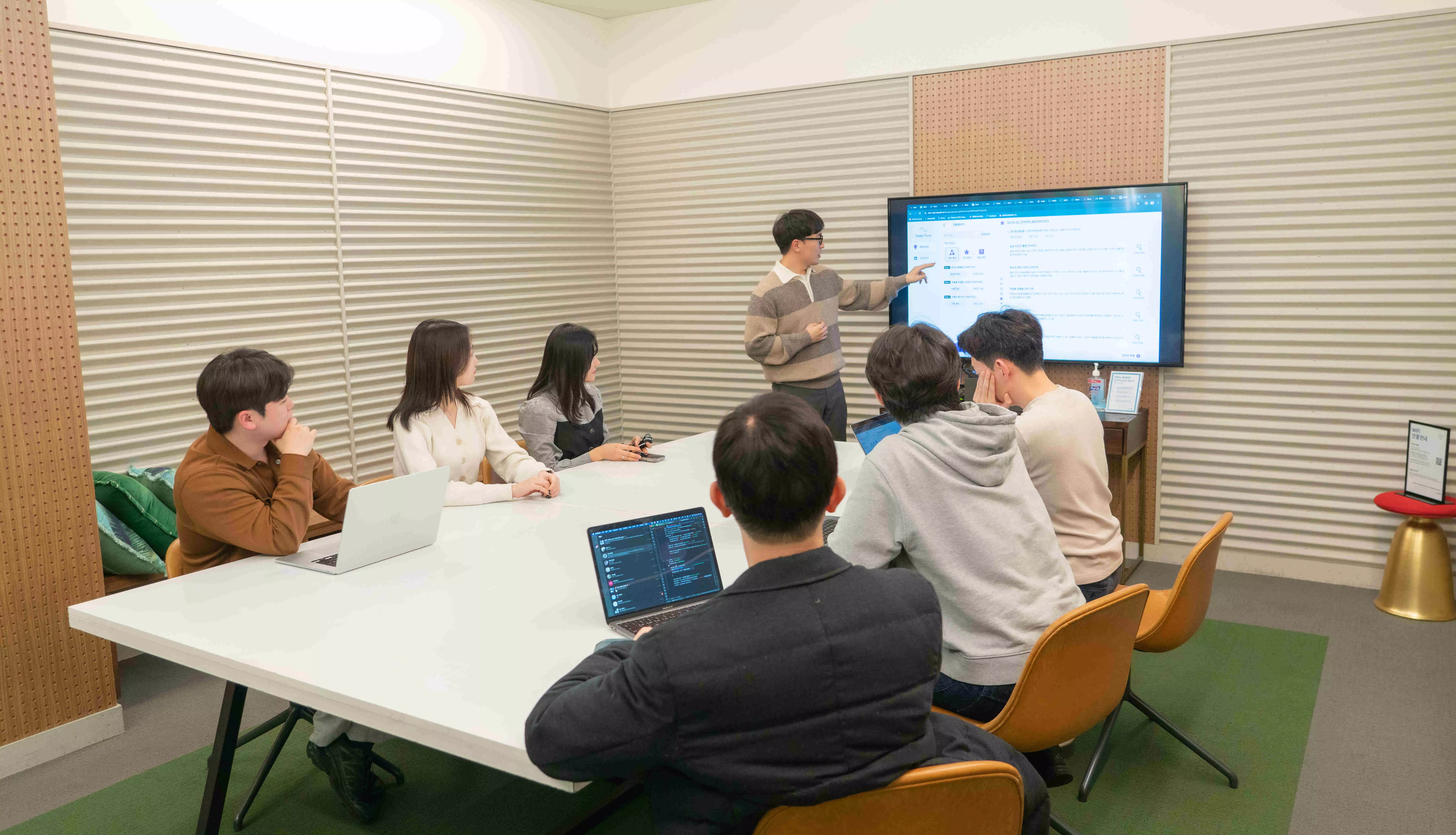 Talent of AI startups and growth strategies