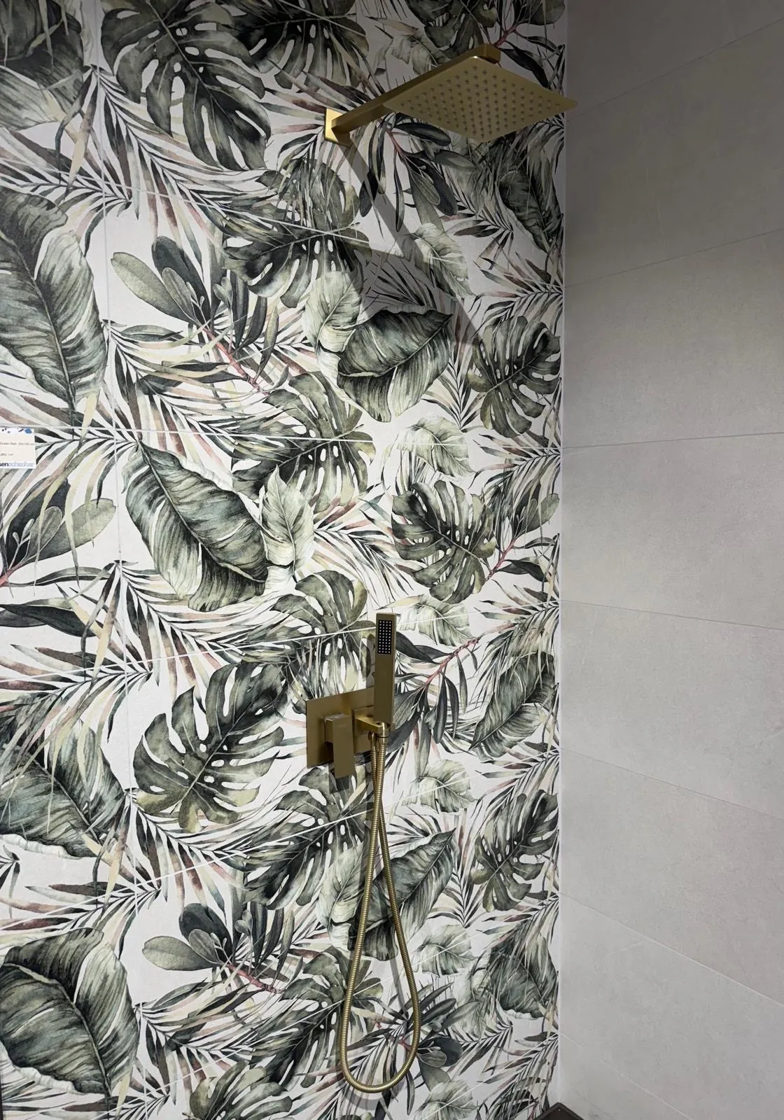 Detailaufnahme einer von IN Concept verlegten Fliesenfläche