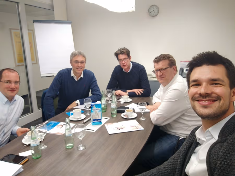HappyMed-Meeting