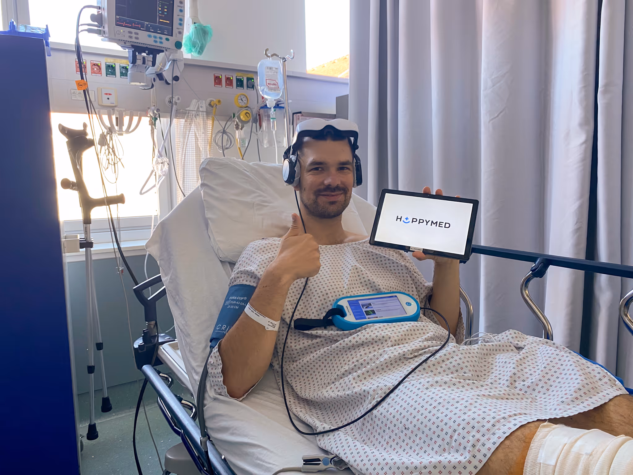 Video-Vorschaubild: Einsatz von Videobrille bei Knie-OP in Vollnarkose bei Gründer Philipp Albrecht (Teil 1)