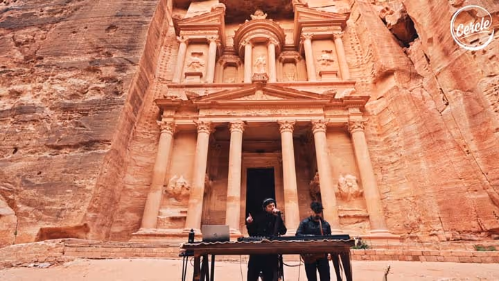 DJ-Duo Bedouin in Petra, Jordanien (7 min)