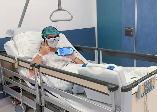 Hüft OP oder Knie OP ohne Vollnarkose und mit HappyMed Videobrille zur Ablenkung