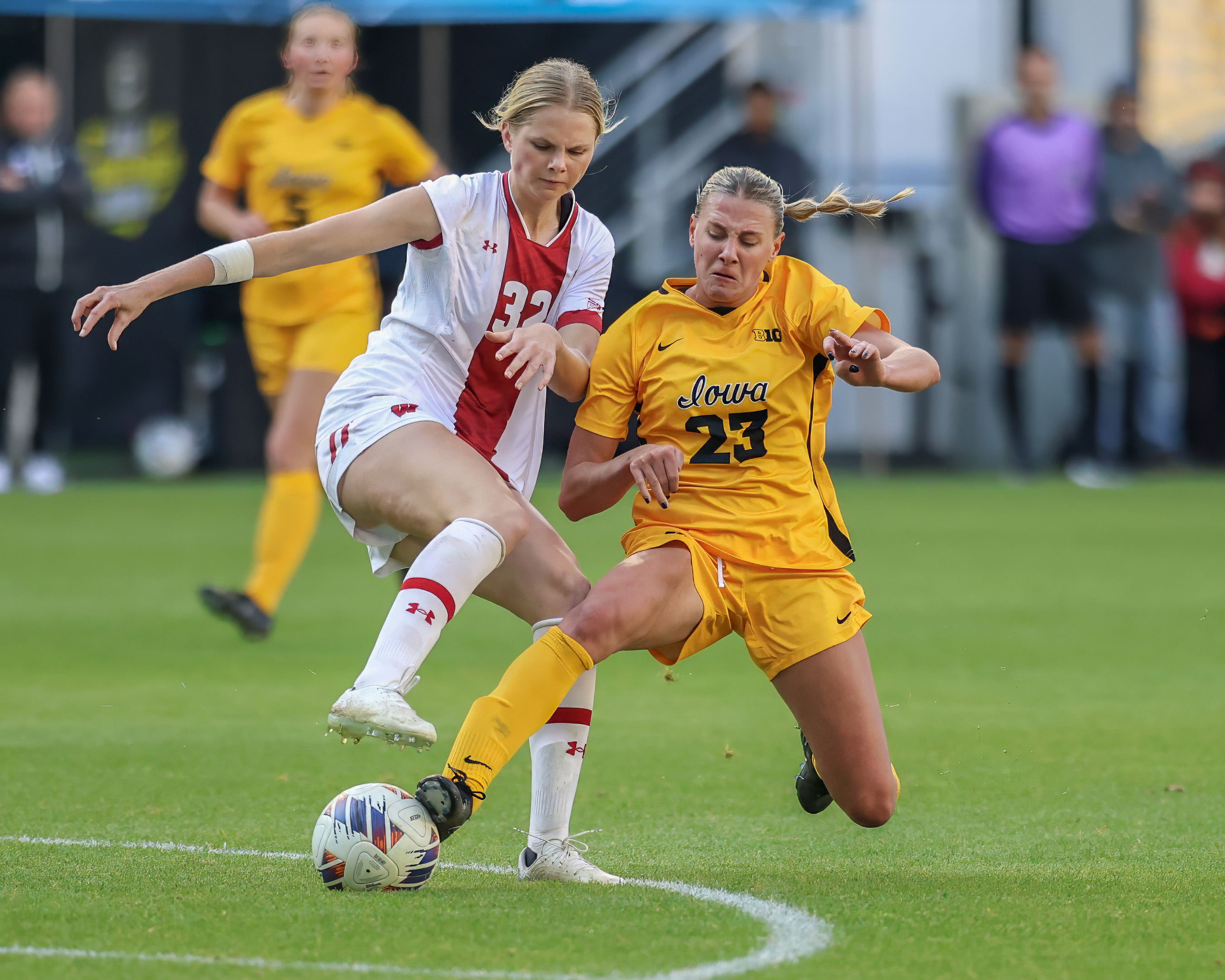 Big Ten Women's Championship: Iowa 1, Wisconsin 0 - Visual Recap
