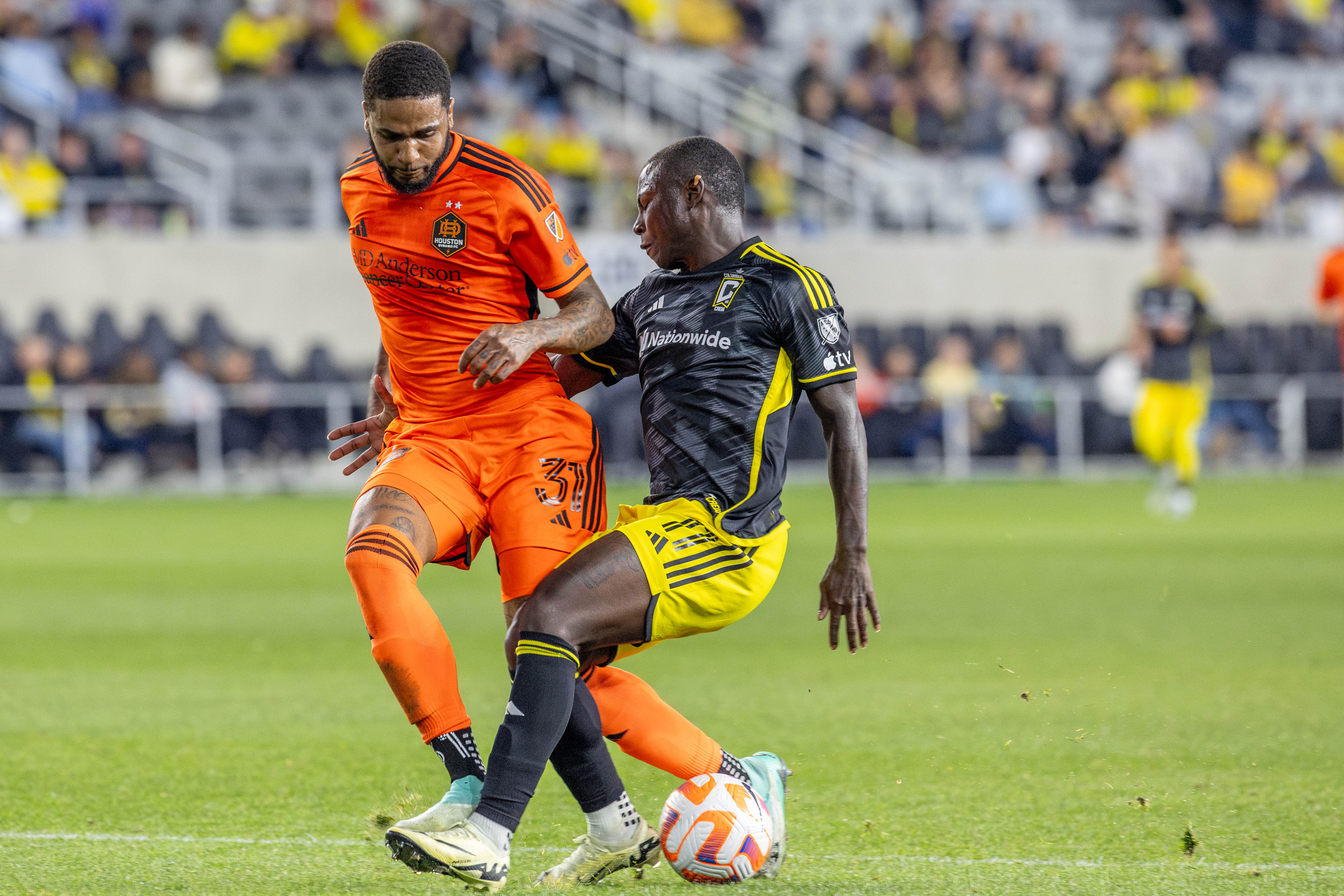 Columbus Crew Advances to CONCACAF Champions Cup Quarterfinals with Strategic Draw Against Houston Dynamo