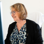 Dominique, directrice financière chez AUKARÉ
