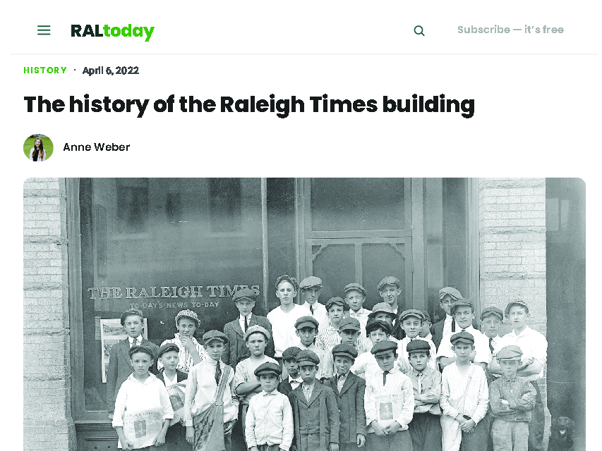 photo from 1915 of Raleigh Times newsboys in front of the building