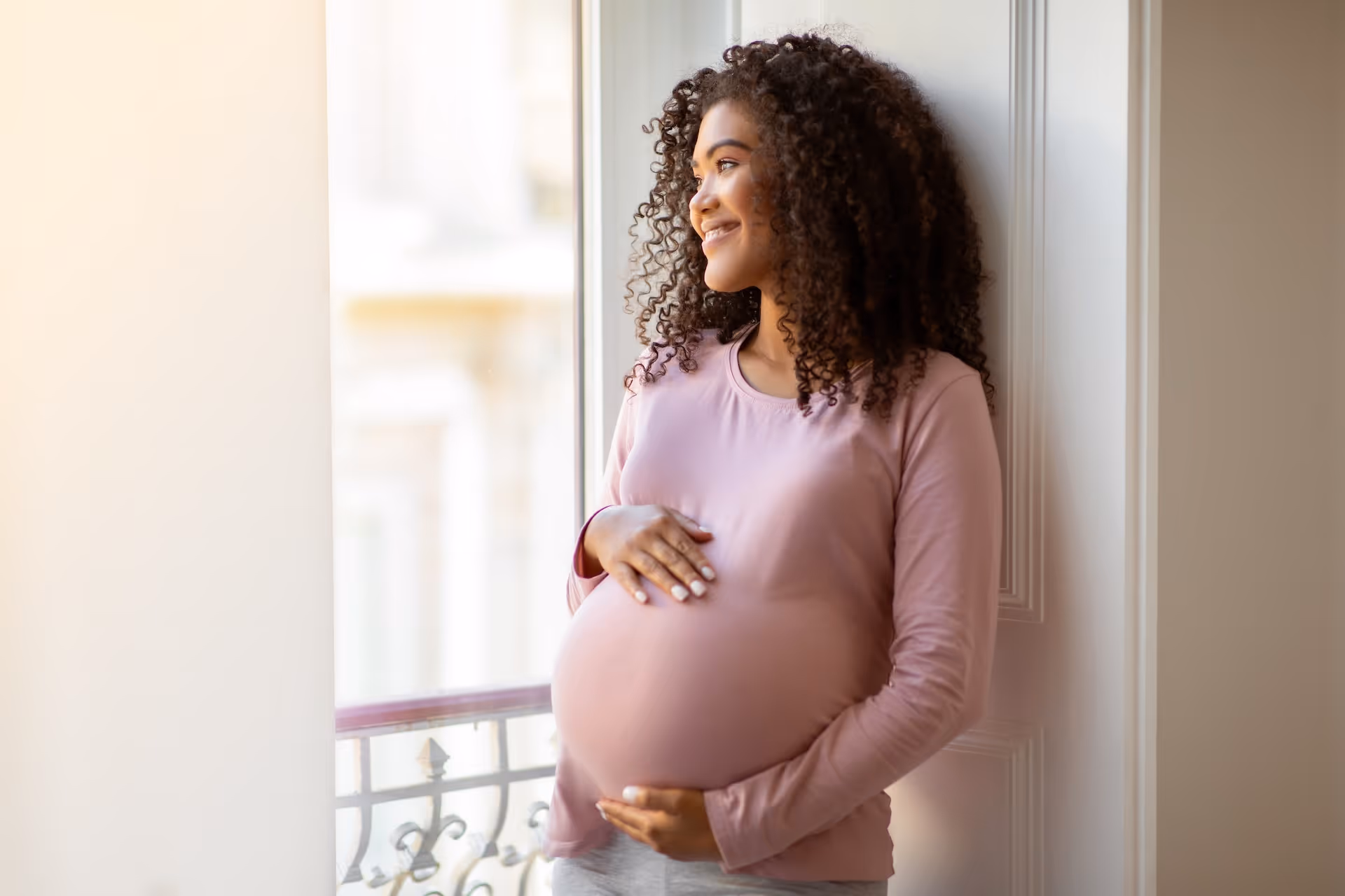 Pregnant woman with clear, healthy skin