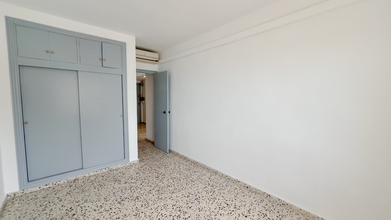Frontline Apartment Calpe - Dining Space