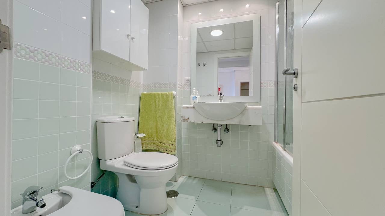 Panoramic sea views apartment in the heart of Calpe - Photo 15