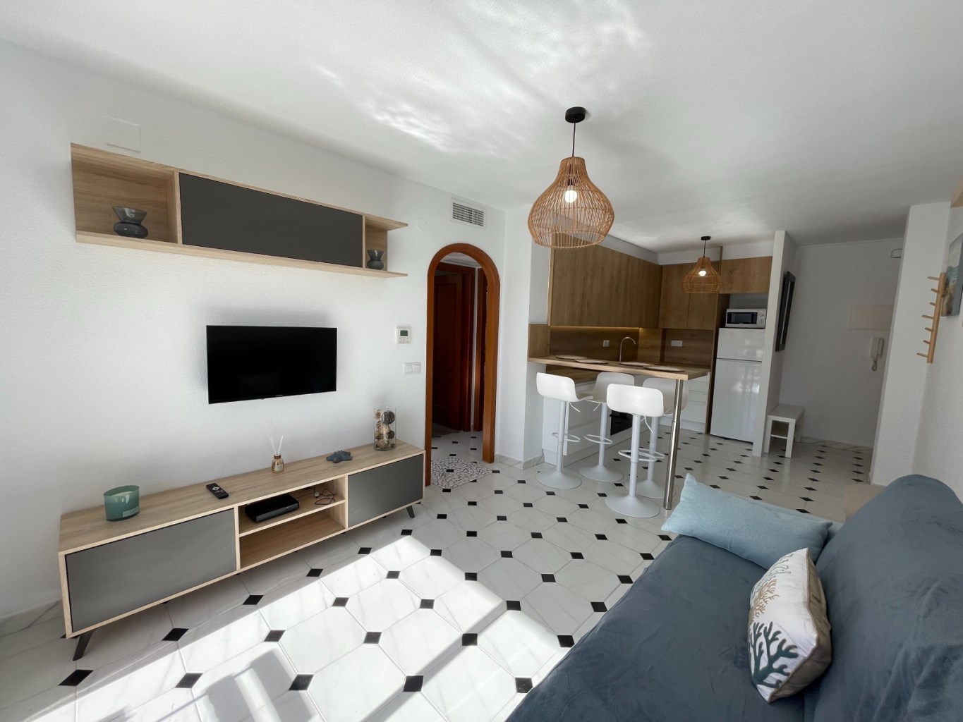 Renovated 65 m² apartment with terrace and pool near Arenal Beach in Calpe - Photo 7