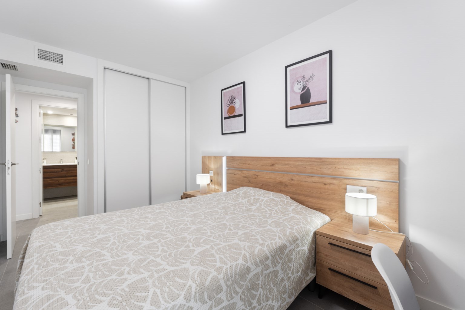 Modern 3-bedroom apartment with terrace and high-end features - Sunrise Tower, Calpe, just steps from the beach - Photo 25